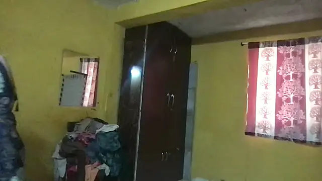 Snapshot of Riyasingh9 chatting on February 17, 2026, 3:59 am Riyasingh9 online show from February 17, 2026, 3:59 am