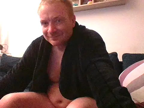 Snapshot of 82liska chatting on May 15, 2026, 11:47 pm 82liska online show from May 15, 2026, 11:47 pm