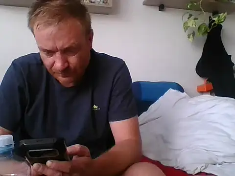Snapshot of 82liska chatting on May 21, 2026, 9:50 am 82liska online show from May 21, 2026, 9:50 am