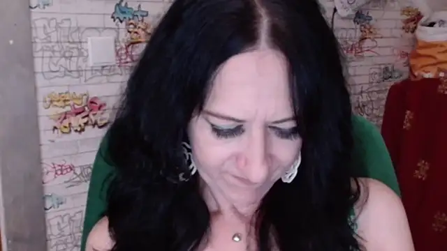 DebraMilf online show from August 2, 2026, 2:43 am