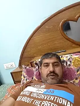 Snapshot of Amandev7 chatting on March 16, 2026, 4:54 pm Amandev7 online show from March 16, 2026, 4:54 pm