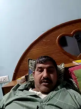 Snapshot of Amandev7 chatting on March 22, 2026, 9:11 am Amandev7 online show from March 22, 2026, 9:11 am