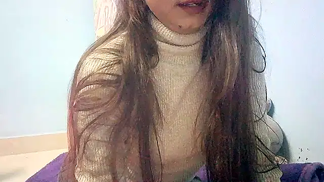 lovelydesi21 online show from January 16, 2025, 1:36 pm