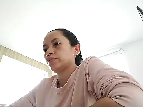 sharonshow online show from February 7, 2025, 4:14 pm