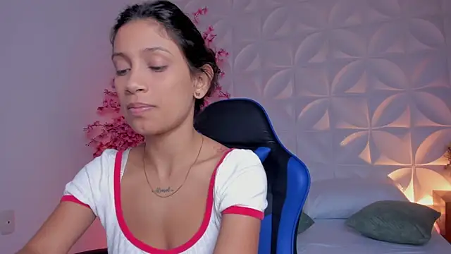 cora 22 online show from April 7, 2026, 12:51 pm