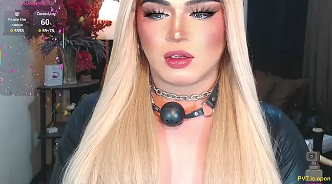 Snapshot of Bitch_Fowler69 chatting on March 17, 2025, 12:35 pm Bitch Fowler69 online show from March 17, 2025, 12:35 pm