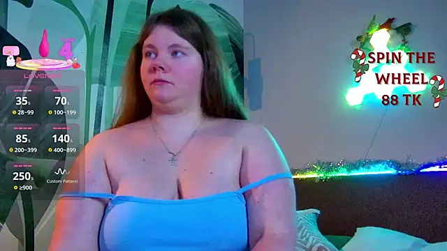 RubyValen online show from December 22, 2025, 1:17 am