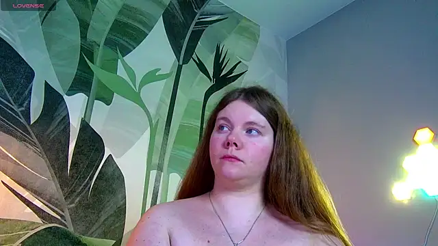 Snapshot of RubyValen chatting on September 15, 2025, 1:06 am RubyValen online show from September 15, 2025, 1:06 am