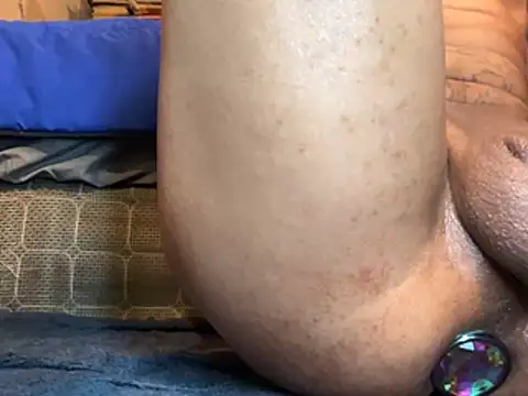 Snapshot of DarkHorse89 chatting on December 16, 2024, 5:00 pm DarkHorse89 online show from December 16, 2024, 5:00 pm