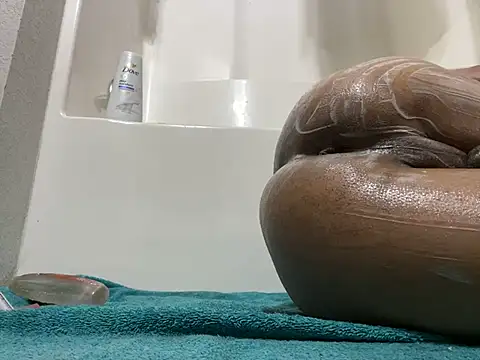 Snapshot of DarkHorse89 chatting on February 11, 2025, 12:25 pm DarkHorse89 online show from February 11, 2025, 12:25 pm