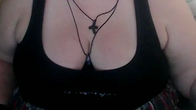 Snapshot of mayasmith chatting on September 14, 2025, 3:01 pm mayasmith online show from September 14, 2025, 3:01 pm