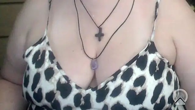 Snapshot of mayasmith chatting on October 7, 2025, 6:03 am mayasmith online show from October 7, 2025, 6:03 am