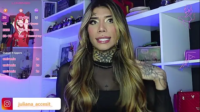 caroline cossei online show from March 7, 2025, 1:42 am