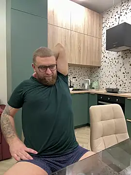 Bear bear  online show from March 4, 2025, 6:18 pm