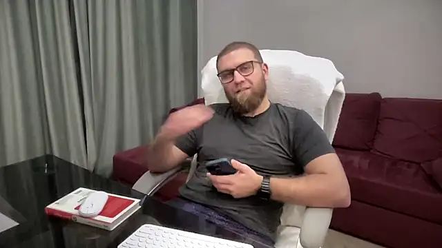 Bear bear  online show from March 10, 2025, 2:39 am