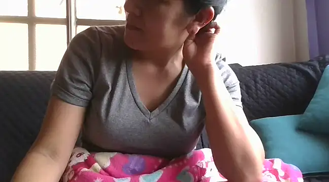 Snapshot of RAYA_1 chatting on February 18, 2025, 1:10 am RAYA 1 online show from February 18, 2025, 1:10 am