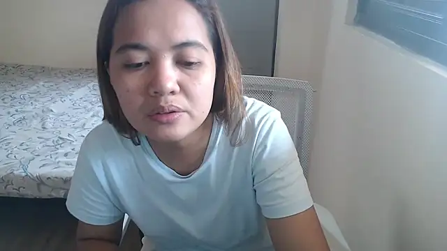 Snapshot of xTheLastVIRGINx chatting on October 6, 2025, 5:41 am xTheLastVIRGINx online show from October 6, 2025, 5:41 am