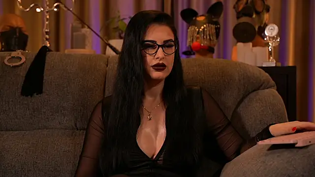 kelly kent online show from November 11, 2025, 12:38 am