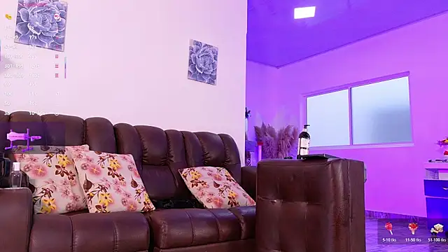 lara giraldo online show from July 15, 2026, 11:17 am