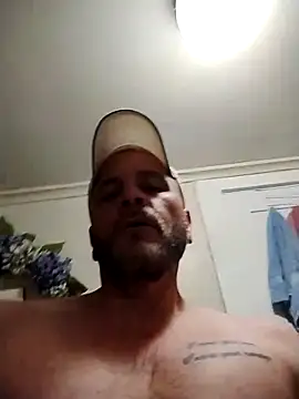ShaneJames11 online show from May 6, 2026, 3:43 am