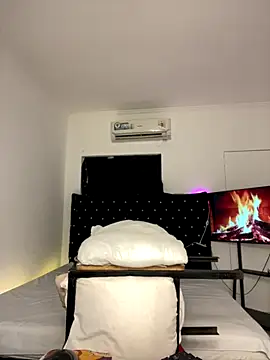 Yukie selfsucker online show from November 28, 2025, 6:19 pm