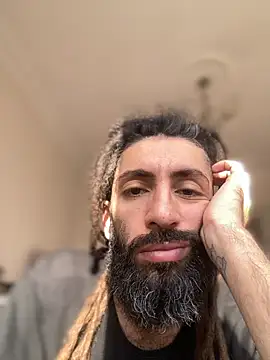 Addicted Avocado online show from December 4, 2025, 12:15 pm