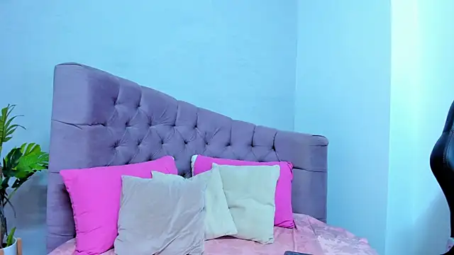 Snapshot of Gretta_Queen chatting on February 9, 2026, 6:28 pm Gretta Queen online show from February 9, 2026, 6:28 pm