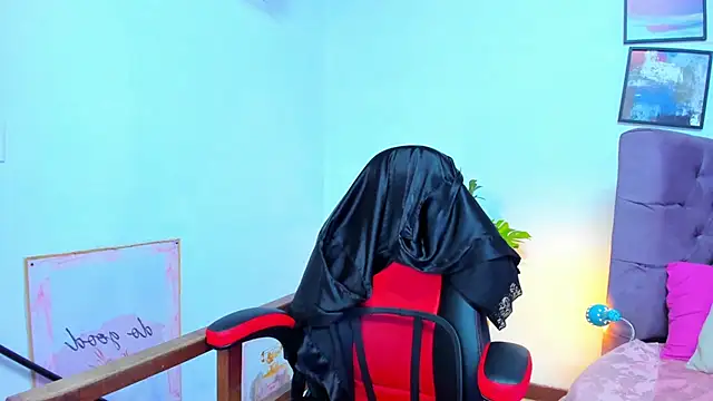 Snapshot of Gretta_Queen chatting on November 30, 2025, 5:58 pm Gretta Queen online show from November 30, 2025, 5:58 pm