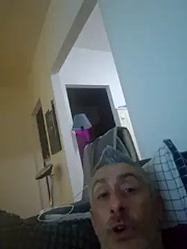 cuci45 online show from January 11, 2026, 11:00 pm