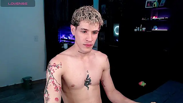 Snapshot of andybxby chatting on January 11, 2025, 9:36 pm andybxby online show from January 11, 2025, 9:36 pm