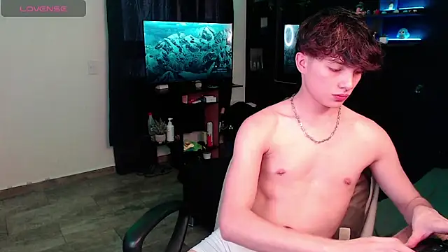 Snapshot of andybxby chatting on January 14, 2025, 9:51 pm andybxby online show from January 14, 2025, 9:51 pm