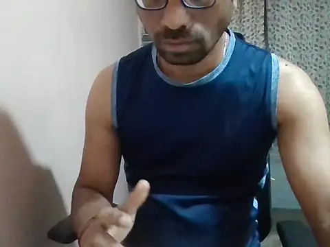 sexx4 online show from February 12, 2026, 9:14 pm