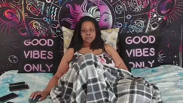 RenaeCumsAlot69 online show from February 3, 2026, 6:46 pm