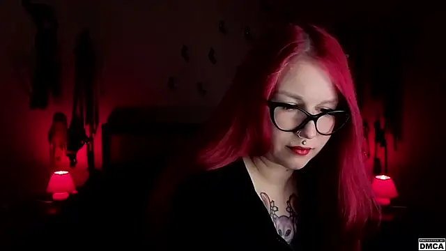 Amanita  Pantherina online show from November 26, 2025, 11:21 am