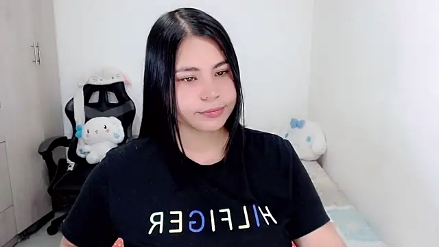 Youlittlepervertt  online show from November 8, 2025, 4:38 am