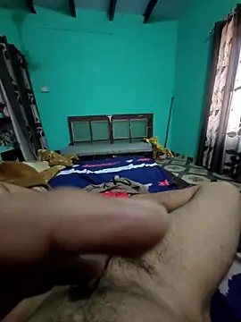 Snapshot of Deshilund9 chatting on April 14, 2026, 7:13 am Deshilund9 online show from April 14, 2026, 7:13 am