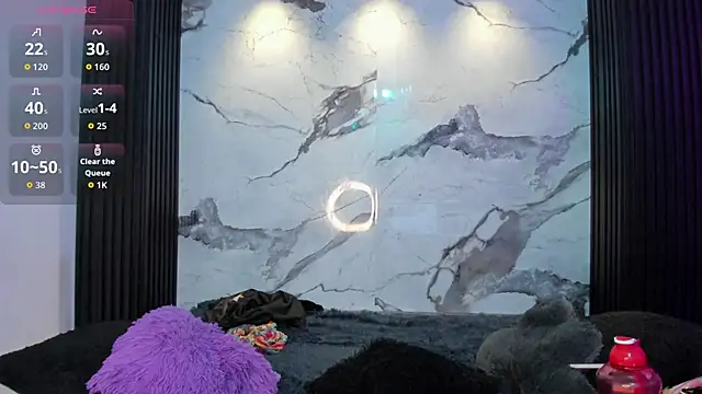 Darnellqueen online show from April 16, 2026, 3:51 am