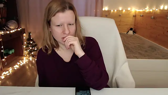 Snapshot of Exponent_5 chatting on December 18, 2024, 7:15 am Exponent 5 online show from December 18, 2024, 7:15 am