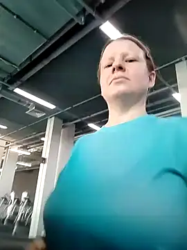 Snapshot of Exponent_5 chatting on April 11, 2026, 1:26 pm Exponent 5 online show from April 11, 2026, 1:26 pm