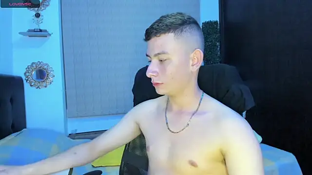 Snapshot of Christ_Miller3 chatting on March 1, 2025, 4:37 am Christ Miller3 online show from March 1, 2025, 4:37 am