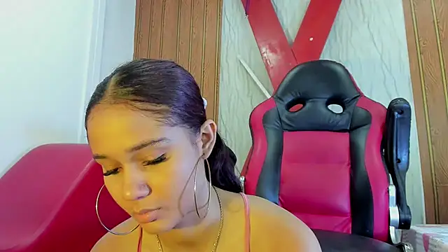 MarianaManzur online show from February 28, 2026, 5:01 pm