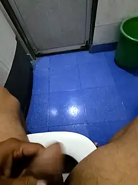 Snapshot of NH2022 chatting on February 18, 2026, 6:22 am NH2022 online show from February 18, 2026, 6:22 am