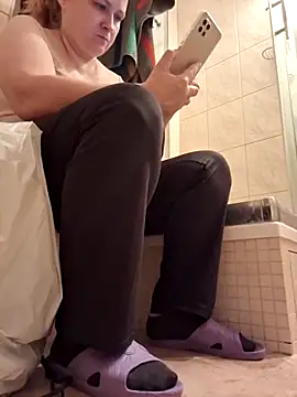 Snapshot of She-devilx chatting on September 10, 2025, 5:56 pm She-devilx online show from September 10, 2025, 5:56 pm