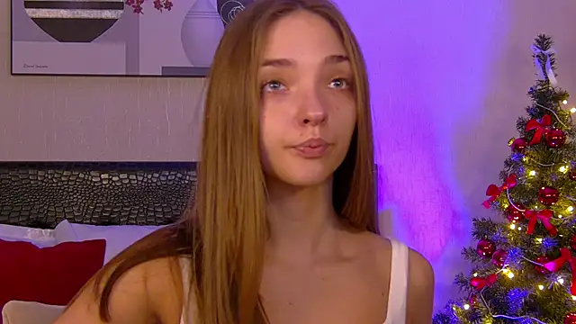 VirginieCruz online show from December 4, 2025, 5:39 am