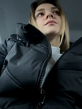 ValenciaShock online show from November 27, 2025, 6:47 am