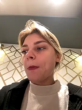 ValenciaShock online show from September 20, 2025, 6:40 am