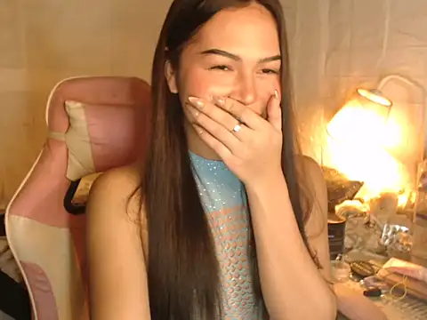 Snapshot of Ashely_Lewis chatting on December 14, 2025, 11:49 am Ashely Lewis online show from December 14, 2025, 11:49 am