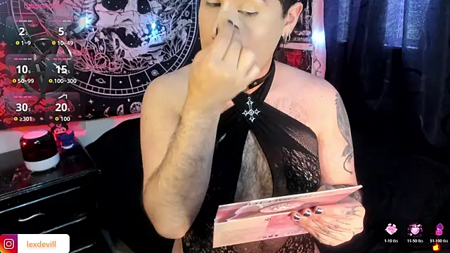 Lexxxxx  online show from December 2, 2025, 9:49 pm