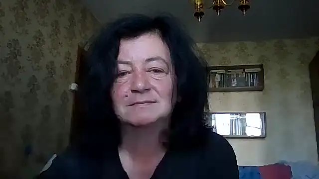 GypsiQueen2 online show from July 16, 2026, 6:21 am