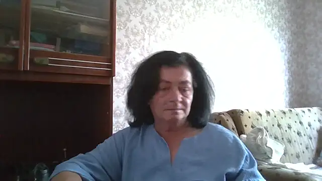 GypsiQueen2 online show from June 27, 2026, 12:22 pm